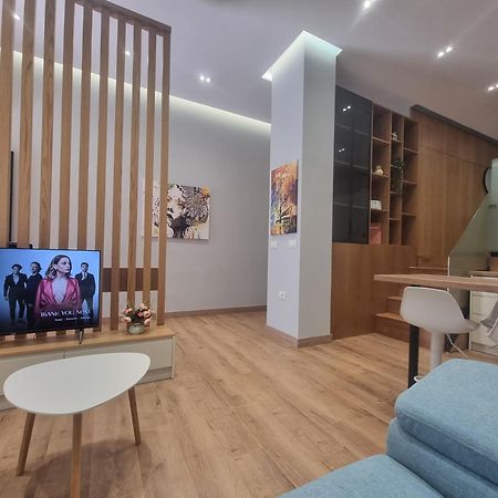 Centrepoint Stylish Apartment ติรานา ห้อง รูปภาพ